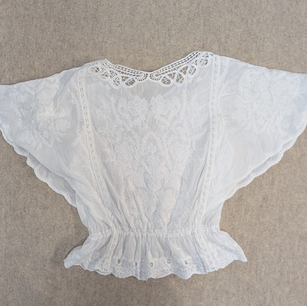 Democracy White Lace All Cotton Grandma Chic Blouse Size Medium Bridal Beach - Picture 8 of 9